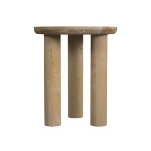 Round, artisanal-style side table Image 5