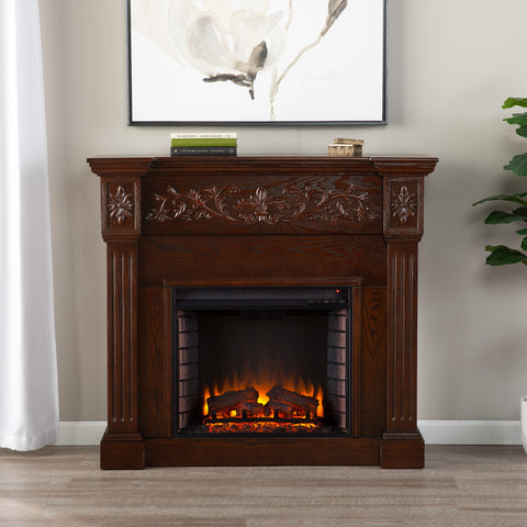 Image of Timelessly designed electric fireplace Image 1