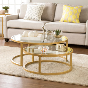 Set of 2 nesting coffee tables Image 1