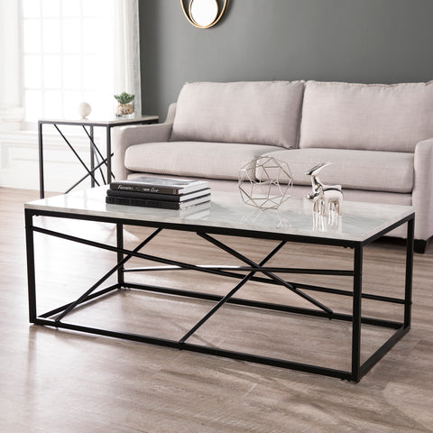 Image of Versatile coffee table Image 1