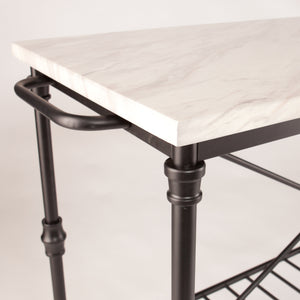 Lifelike, marbleized stone look countertop Image 5