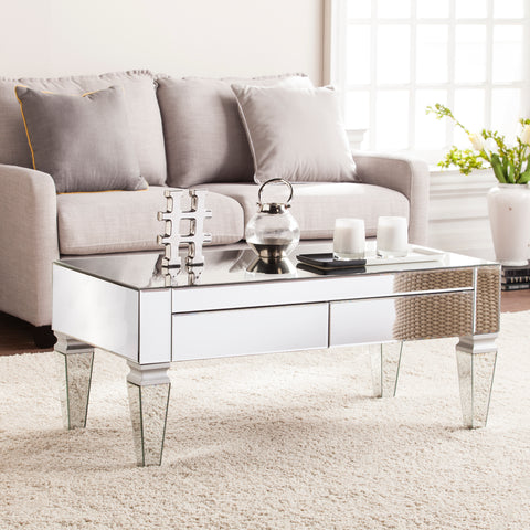 Image of Elegant, fully mirrored coffee table Image 1