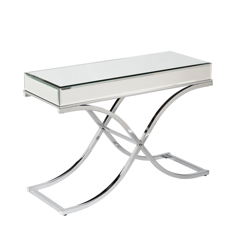 Image of Beveled mirrors create alluring tabletop design Image 3